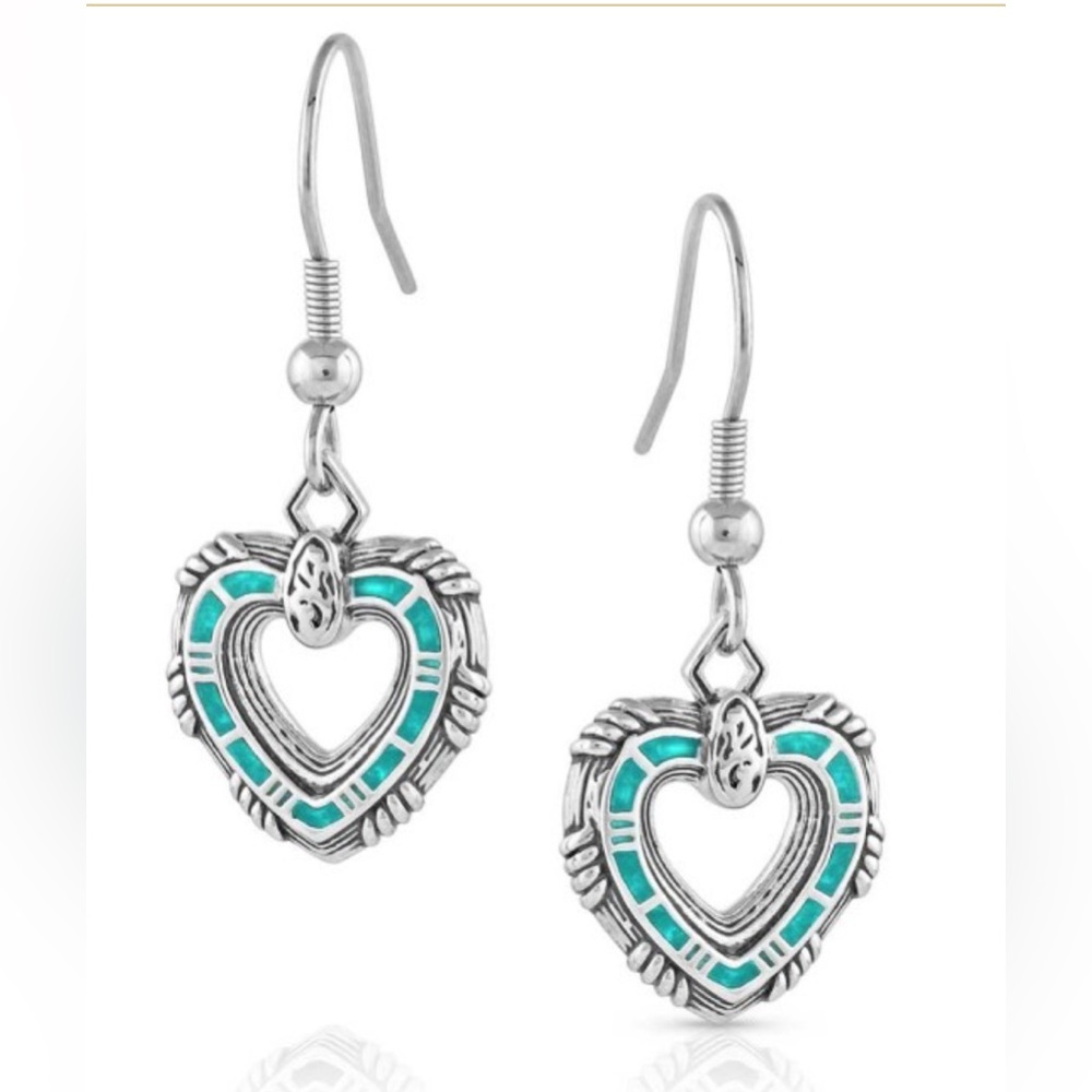 Montana Silversmiths, Ladies Love Conquers All Heart Earrings